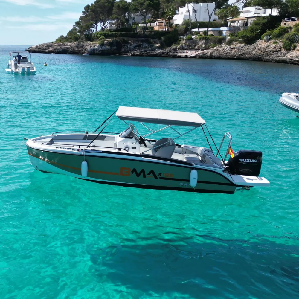 Bma con bimini abierto