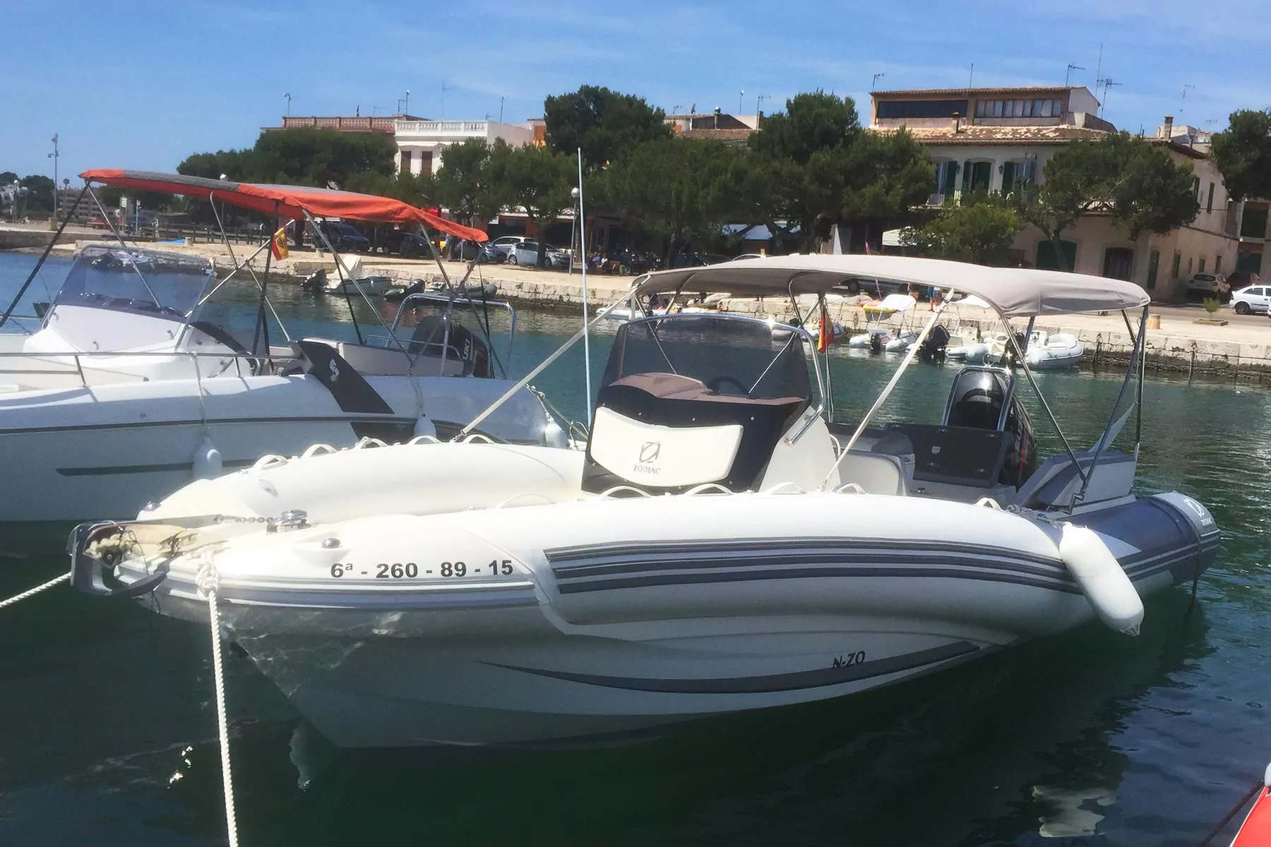 alquiler embarcacion portocolom3 - Mallorca Global Charter